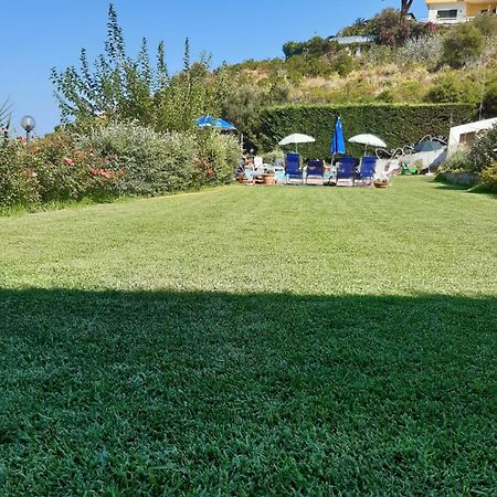 Case Vacanze Con Piscina Altavilla Milicia Exterior foto