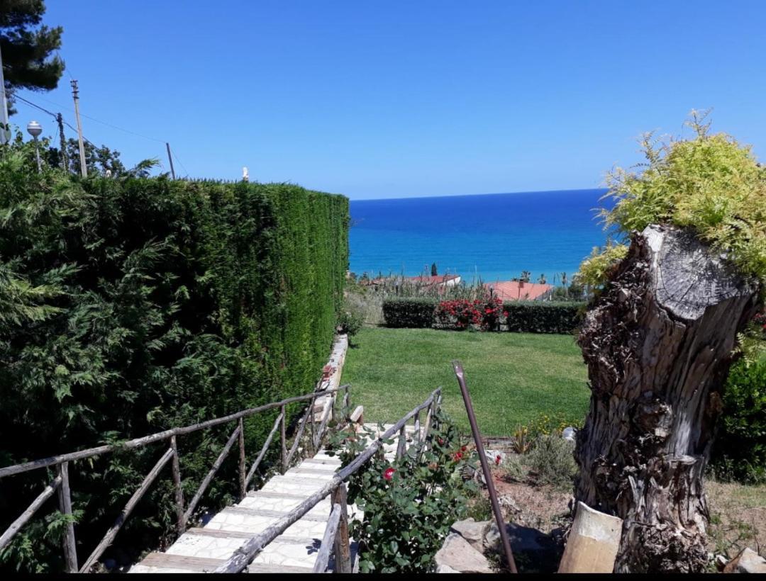 Case Vacanze Con Piscina Altavilla Milicia Exterior foto